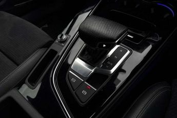 Audi A4 Avant 35 TFSI Black Edition 5dr S Tronic