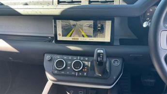 Land Rover Defender 3.0 D250 SE 110 5dr Auto