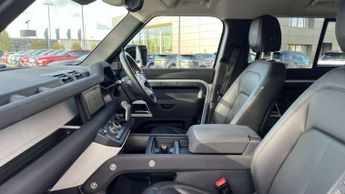 Land Rover Defender 3.0 D250 SE 110 5dr Auto