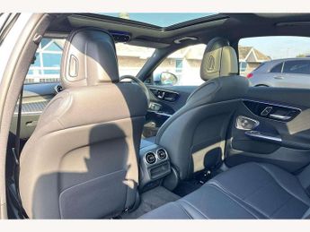 Mercedes-Benz C-Class C200 AMG Line Premium Plus 4dr 9G-Tronic