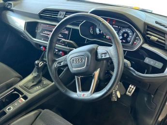 Audi Q3 35 TFSI S Line 5dr S Tronic