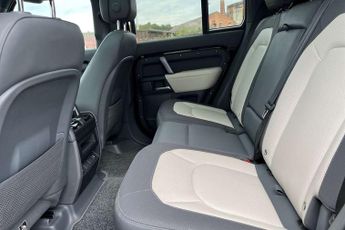 Land Rover Defender 3.0 D250 X-Dynamic HSE 110 5dr Auto