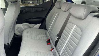 Hyundai i10 1.0 MPi Premium 5dr Auto