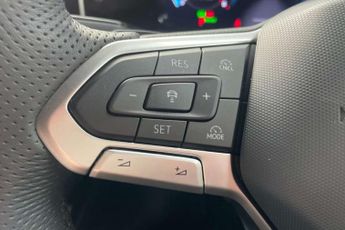 Volkswagen Golf 1.5 eTSI 150 Black Edition 5dr DSG