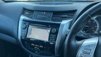 Nissan Navara Double Cab Pick Up N-Guard 2.3dCi 190 4WD Auto