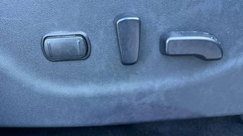 Nissan Navara Double Cab Pick Up N-Guard 2.3dCi 190 4WD Auto