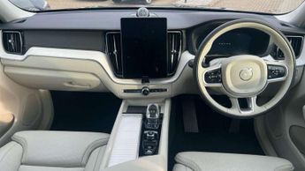 Volvo XC60 2.0 B5P Ultra Dark 5dr AWD Geartronic