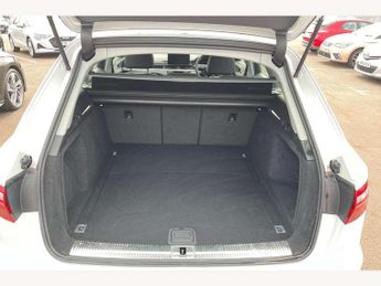 Audi A4 Avant 35 TFSI Technik 5dr S Tronic