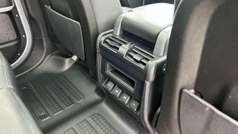Land Rover Defender 2.0 D240 HSE 110 5dr Auto