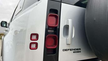 Land Rover Defender 2.0 D240 HSE 110 5dr Auto