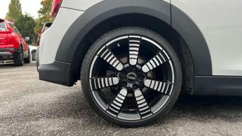 MINI Hatchback 5dr 2.0 Cooper S Exclusive 5dr Auto