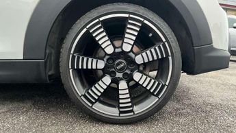 MINI Hatchback 5dr 2.0 Cooper S Exclusive 5dr Auto