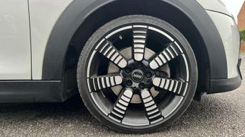 MINI Hatchback 5dr 2.0 Cooper S Exclusive 5dr Auto