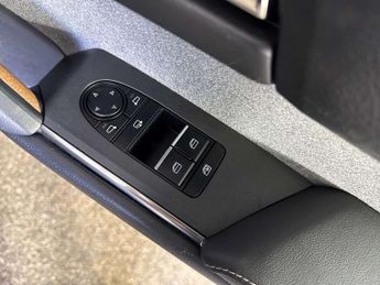 Mazda MX-30 125kW R-EV Makoto 5dr Auto