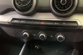 Audi Q2 35 TFSI Black Edition 5dr S Tronic