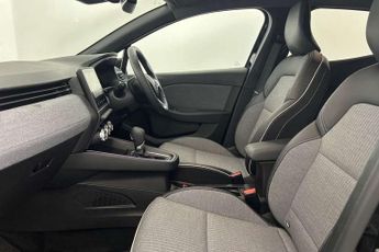 Renault Clio 1.6 E-TECH full hybrid 145 Techno 5dr Auto