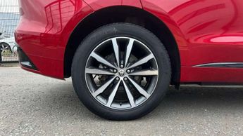 Jaguar F-Pace 2.0 D200 R-Dynamic SE Black 5dr Auto AWD