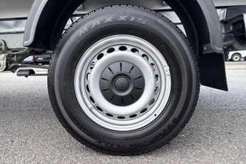 Volkswagen Crafter 2.0 TDI 140PS Commerce Double Cab Chassis
