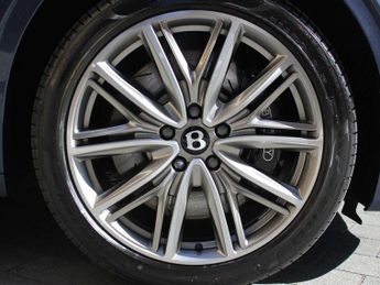 Bentley Flying Spur 3.0 V6 Hybrid 4dr Auto [City Spec]