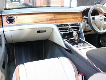 Bentley Flying Spur 3.0 V6 Hybrid 4dr Auto [City Spec]