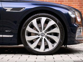 Bentley Flying Spur 3.0 V6 Hybrid 4dr Auto [City Spec]