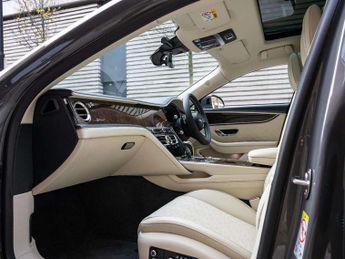Bentley Flying Spur 4.0 V8 Hybrid Speed 4dr Auto