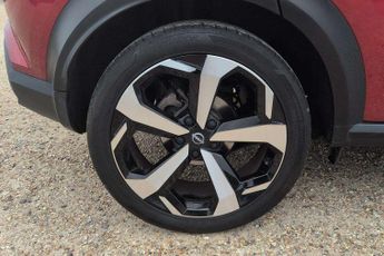 Nissan Juke 1.6 Hybrid Tekna 5dr Auto
