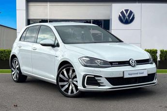 Volkswagen Golf 1.4 TSI GTE Advance 5dr DSG