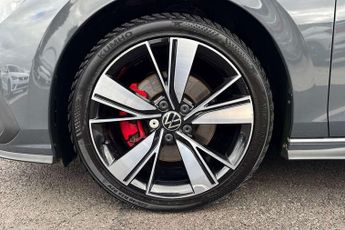 Volkswagen Golf 2.0 TDI 200 GTD 5dr DSG