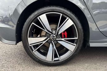 Volkswagen Golf 2.0 TDI 200 GTD 5dr DSG