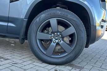 Land Rover Defender 2.0 D240 HSE 110 5dr Auto [7 Seat]