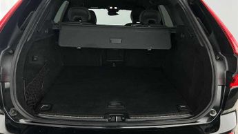 Volvo XC60 2.0 B5P R DESIGN 5dr Geartronic
