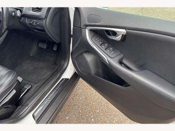 Volvo V40 Cross Country D2 Cross Country Lux 5dr Powershift
