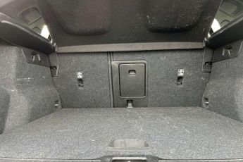 Volvo XC40 1.5 T3 [163] R DESIGN 5dr Geartronic