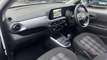 Hyundai i10 1.0 [63] Premium 5dr Auto [Nav]