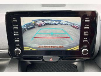 Toyota Yaris 1.5 Hybrid Design 5dr CVT