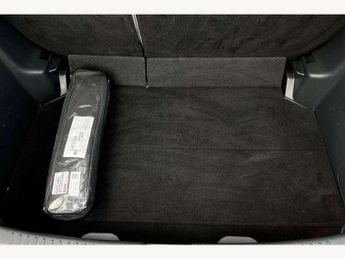 Toyota Yaris 1.5 Hybrid Excel 5dr CVT