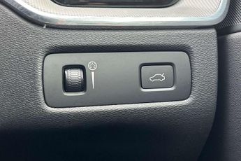 Volvo XC60 2.0 D4 R DESIGN 5dr Geartronic