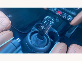 MINI Hatchback 5dr 1.5 Cooper Exclusive 5dr Auto [Comfort/Nav Pack]