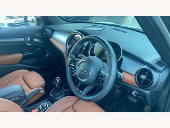 MINI Hatchback 5dr 1.5 Cooper Exclusive 5dr Auto [Comfort/Nav Pack]