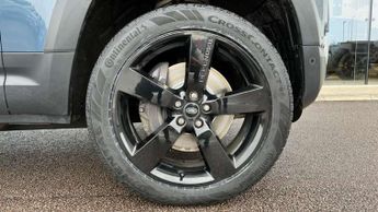 Land Rover Defender 3.0 D250 Hard Top SE Auto