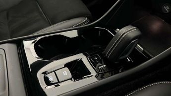 Volvo XC40 1.5 T3 [163] R DESIGN 5dr Geartronic