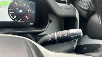 Land Rover Defender 3.0 D300 Hard Top HSE Auto [3 Seat]