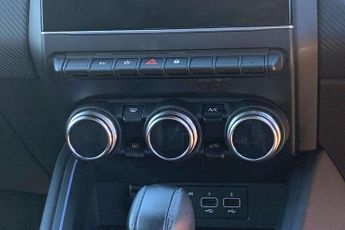 Renault Clio 1.6 E-TECH Hybrid 140 RS Line 5dr Auto