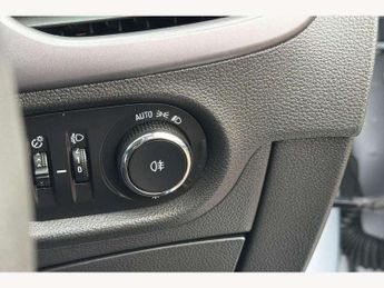 Vauxhall Astra 1.4T 16V 150 Design 5dr Auto
