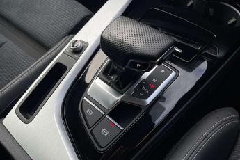 Audi A4 Avant 40 TFSI 204 S Line 5dr S Tronic