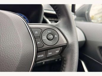 Toyota Corolla 1.8 Hybrid Excel 5dr CVT