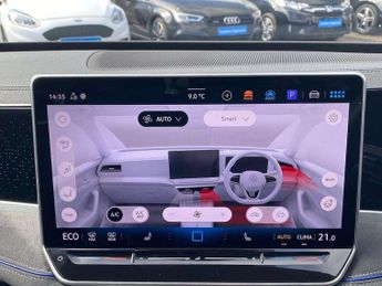 Volkswagen Passat Estate 1.5 TSI eHybrid 272 R-Line 5dr DSG