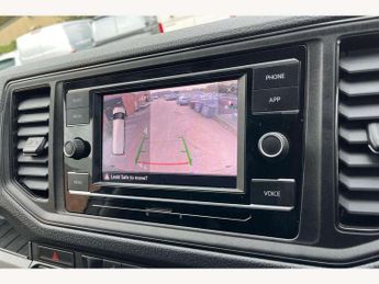 Volkswagen Crafter 2.0 TDI 140PS Commerce Plus High Roof Van Auto
