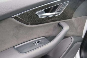 Audi Q7 55 TFSI e Quattro Black Ed 5dr Tiptronic [C+S]